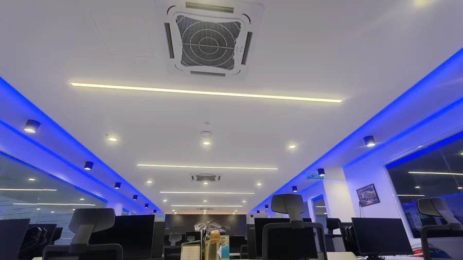 LGMS Berhad office ceiling cassette VRF